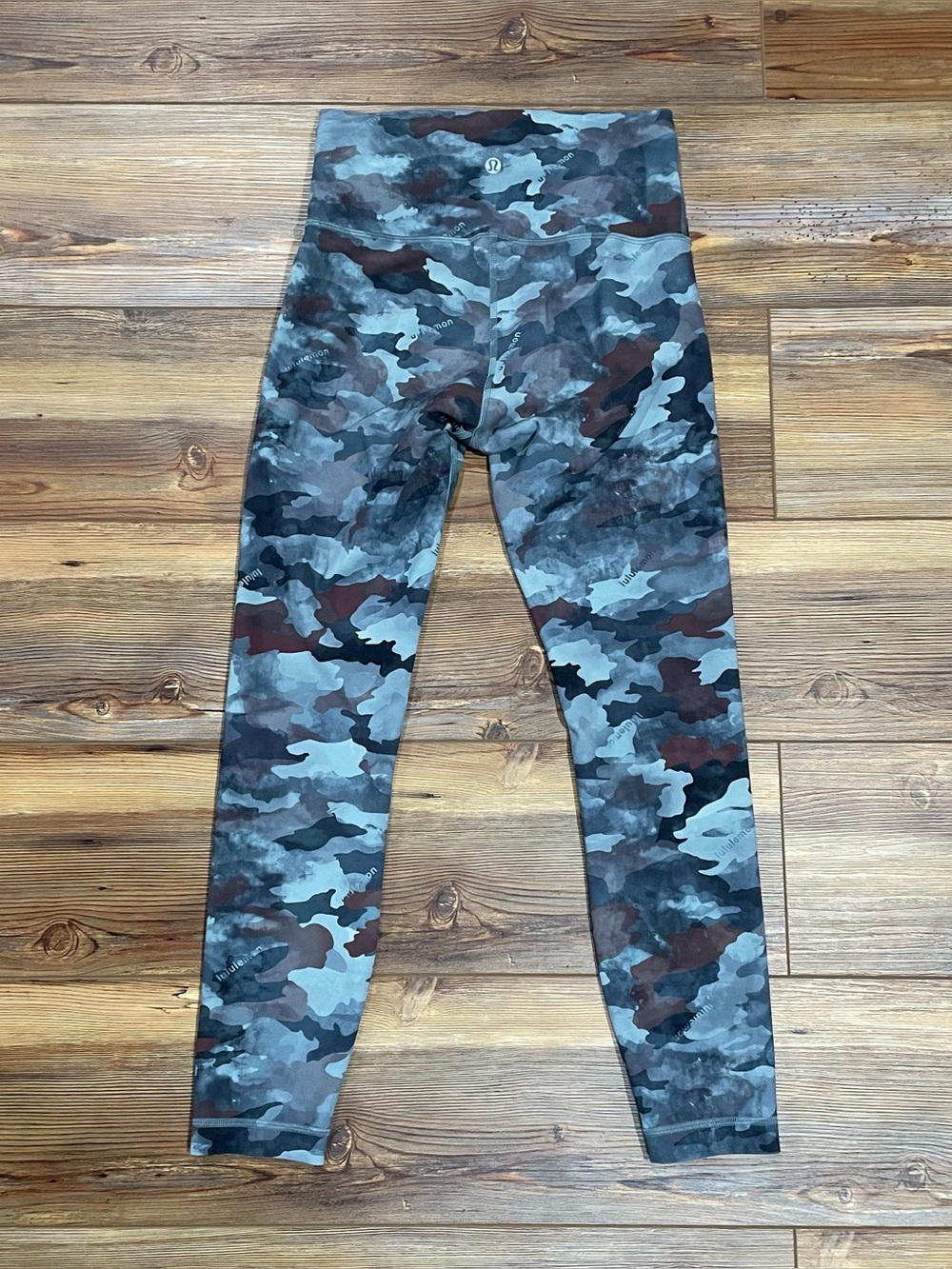 Lululemon Wunder Train High Rise 25 Heritage Camo Wash Mineral Blue Size 6 RARE
